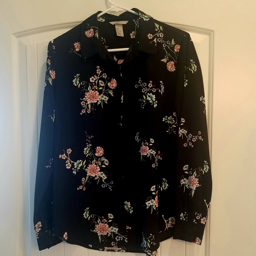 H&M Flowery Black Button Up Shirt